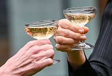 Alkoholkonsum - Jens Kalaene/dpa