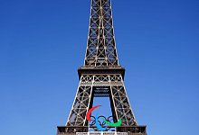 Paralympics Paris 2024 - Eiffelturm - Zac Goodwin/PA Wire/dpa