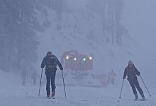 Tr&uuml;be Aussichten f&uuml;r die Winterurlaubsregionen - Carsten Hoefer/dpa
