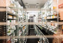 Medikamenten-Lager - Foto: Andreas Arnold/dpa