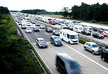 Stauprognose - Foto: Peter Steffen/dpa