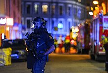 Einsatzkräfte bei möglicher Explosion - Terje Pedersen/NTB/dpa