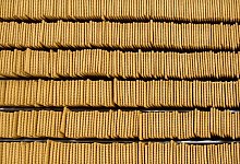 Butterkekse laufen über ein Fließband - picture alliance / dpa