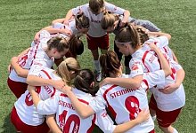 Steinhagens Fußballerinnen spielen in der Bezirksliga. Ihr Auftritt im Internet ist aber Königsklasse. - Camilla Schrijvers