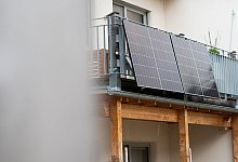 Balkonsolaranlage - Philipp Schulze/dpa