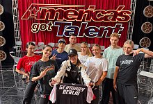 «America’s Got Talent» - «Team Recycled» aus Berlin - -/Flying Steps/Team Recycled/dpa