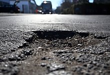 Stra&szlig;ensch&auml;den - Federico Gambarini/dpa