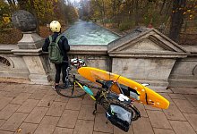 Weitere Entwicklung an der Eisbachwelle - Peter Kneffel/dpa