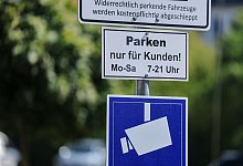 Parken mit Kennzeichenerkennung - Jan Woitas/dpa