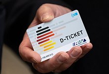 Deutschlandticket startet am 1. Mai - Boris Roessler/dpa