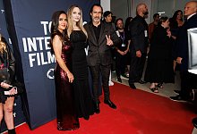 Salma Hayek Pinault und Angelina Jolie - Cole Burston/The Canadian Press via AP/dpa