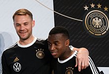 Neuer und Moukoko - Federico Gambarini/dpa