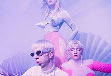 &laquo;Perlen&raquo; von Blond - Beton Klunker Tontrager/H'Art