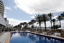 Tourismus auf Mallorca - Foto: Clara Margais/dpa