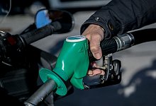 Tanken - ein kostspieliges Unterfangen. - Ricardo Rubio/EUROPA PRESS/dpa