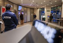 Sparkasse Gelsenkirchen-Buer &ouml;ffnet nach Einbruch SB-Bereich - Christoph Reichwein/dpa