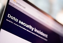 Auf Laptop ist ein Datenleck-Hinweis von Eurail zu sehen - Nico Tapia/dpa-tmn