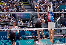 Paris 2024 - Beach-Volleyball - Robert F. Bukaty/AP