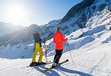 Skifahren in den Alpen: Saison startet in Gletschergebieten - Benjamin Nolte/dpa-tmn