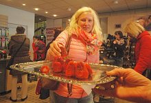 Erdbeeren bei L&uuml;bbeke tischt auf - Meyer