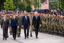 Kanzler Merz in Litauen - Michael Kappeler/dpa