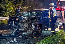 Zwei Tote und sechs Verletzte bei Autounfall in Gummersbach - Markus Kl&uuml;mper/dpa