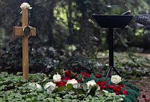 Doppelte Leichenschau bei Ausfuhr ins Ausland bleibt Pflicht - Hannes P Albert/dpa