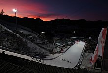 Skispringen Two Nights Tour - Karl-Josef Hildenbrand/dpa
