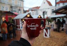 Weihnachtsmarkt - Madleine Biermann