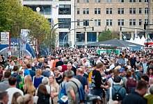 Bürgerfest Hamburg - Jonas Walzberg/dpa