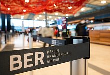 Der Flughafen Berlin Brandenburg (Symbolbild). Nach den Pl&auml;nen f&uuml;r die Neuregelungen sollen Reisel&auml;nder nur noch als Hochrisikogebiete mit weitergehenden Auflagen bei der R&uuml;ckkehr eingestuft werden, wenn dort Varianten mit &laquo;st&auml;rker krankmachenden Ei - Christophe Gateau/dpa