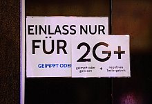 2G plus in Hamburg - Foto: Jonas Walzberg/dpa/Symbolbild