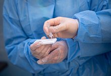 Schnelltest-Start - Foto: Sebastian Gollnow/dpa