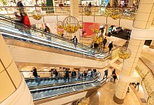 Handel im Advent und vor Weihnachten - Silas Stein/dpa