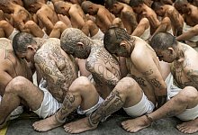 Kampf gegen Banden in El Salvador - -/El Salvador presidential press office via AP/dpa