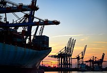 Hamburger Hafen - Axel Heimken/dpa