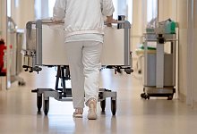 Krankenhaus - Marijan Murat/dpa/Symbolbild