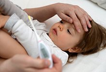 Kind mit Fieber - Foto: Andrea Warnecke