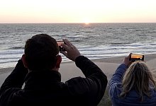 Fotos vom Sonnenuntergang - Foto: Carsten Rehder/Symbolbild