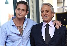 Michael Douglas mit Sohn Cameron - Chris Pizzello/Invision via AP/dpa