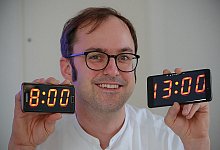 Unternehmer Lasse Rheingans hat den F&uuml;nf-Stunden-Tag eingef&uuml;hrt und &uuml;ber sein Konzept ein Buch geschrieben. - Andreas Zobe