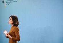 Familienministerin Anne Spiegel ist nach der Entschuldigung f&uuml;r ihren vierw&ouml;chigen Familienurlaub nach der Flutkatastrophe im vergangenen Sommer von ihrem Amt zur&uuml;ckgetreten. - Annette Riedl/dpa