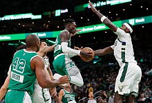 Boston Celtics - Milwaukee Bucks - Foto: Michael Dwyer/AP/dpa