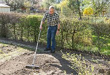 Gartenrechen - Foto: selbst ist der Mann/dpa-tmn