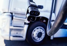 Elektro-Lastwagen - Uwe Anspach/dpa