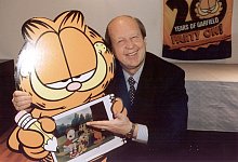 Kater Garfield und Jim Davis - Seppänen-Helin/Lehtikuva/epa/dpa