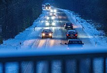 Wetter in Bayern - Schnee in Niederbayern - Armin Weigel/dpa