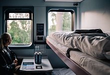 Ein Schlafabteil in einem Nachtzug - Zacharie Scheurer/dpa-tmn