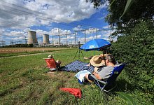 Sprengung der K&uuml;hlt&uuml;rme des Kernkraftwerkes Grafenrheinfeld - Karl-Josef Hildenbrand/dpa