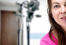 Handprothese l&auml;sst Ber&uuml;hrungen f&uuml;hlen - Foto: Patrizia Tocci/Science Robotics